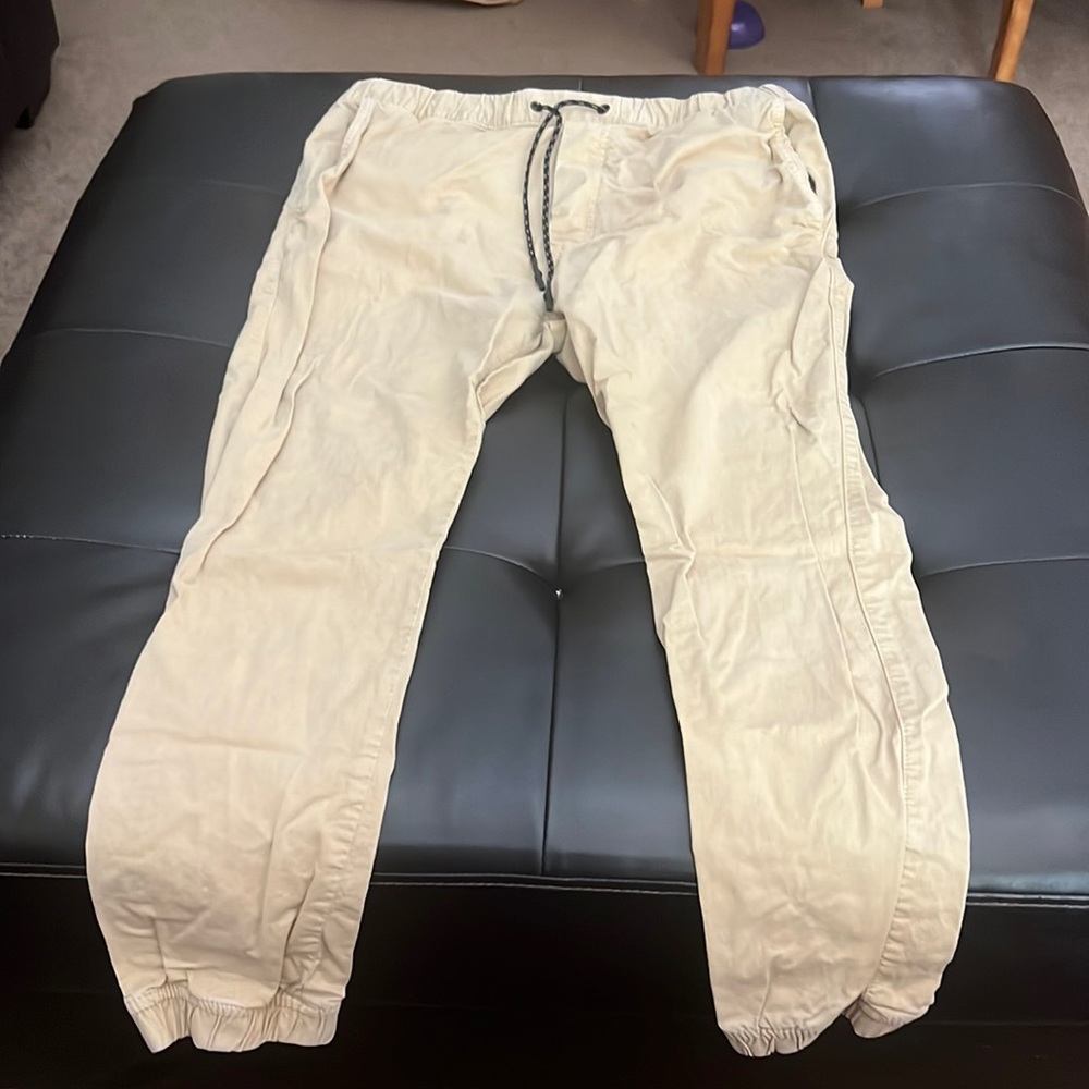Medium American eagle tan joggers